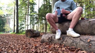 Im Wald Kaffee trinken …und wichsen